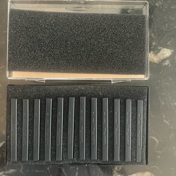 12 Pc Charcoal Set - Picture 2 of 2